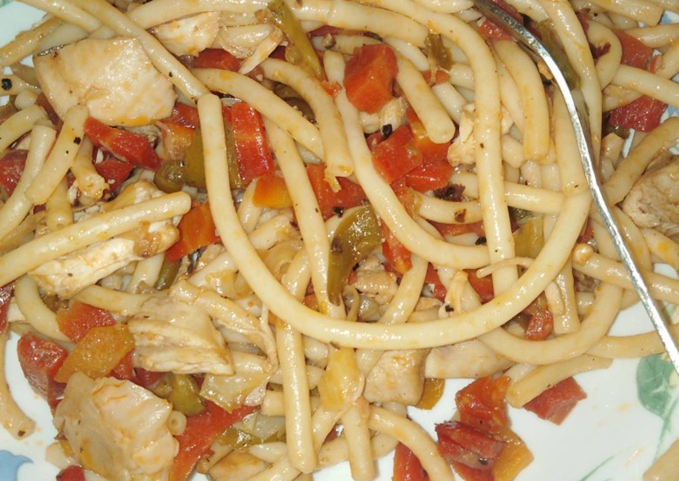 Chicken spaghetti with cheese & cream