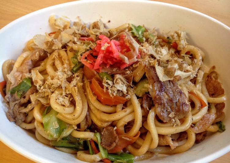Steps to Prepare Ultimate Stir-Fried Udon Noodles