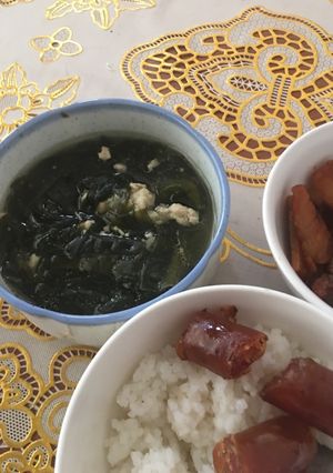 Hình của món Canh rong biển thịt bằm.