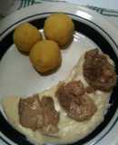 Bistec de pollo en rica crema de queso