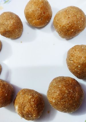A picture of Til Gud Laddoo.