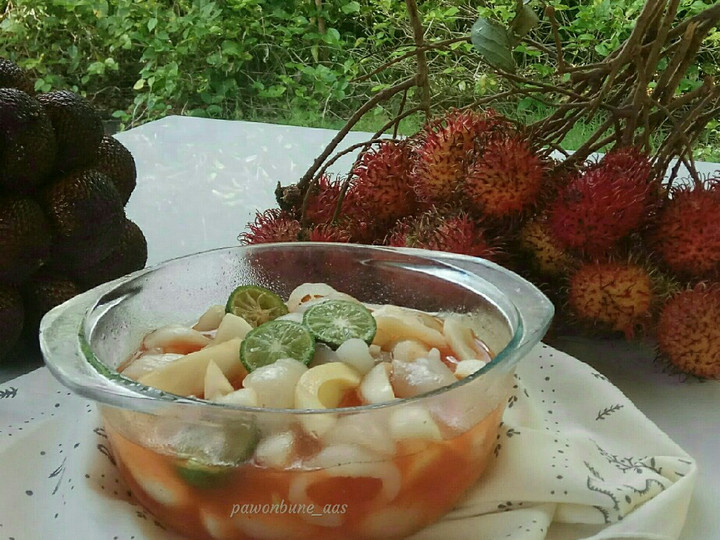 Langkah Mudah untuk Membuat Asinan Rambutan &amp;amp; Salak, Enak