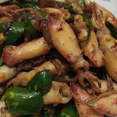 รูปของ Tumis cumi cabai hijau