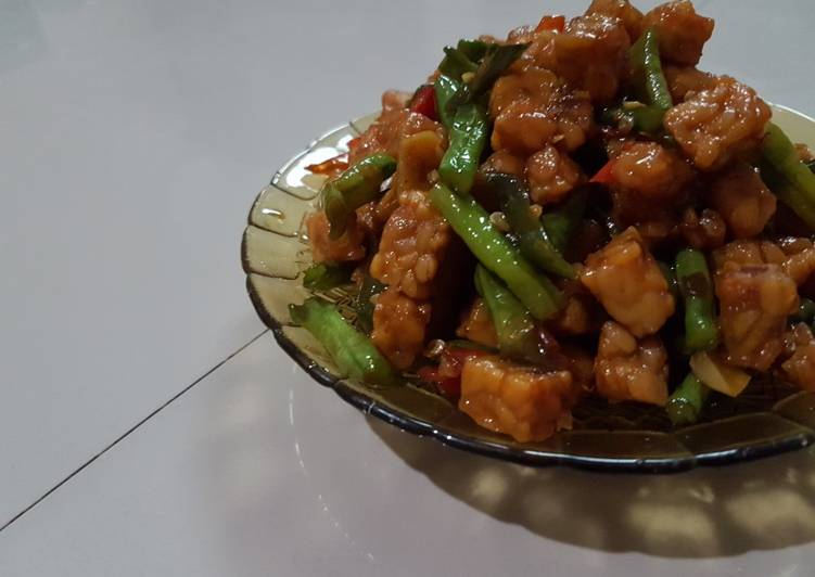 Langkah Mudah untuk Membuat Tumis tempe kacang panjang pedas manis #SiapRamadhan Anti Gagal