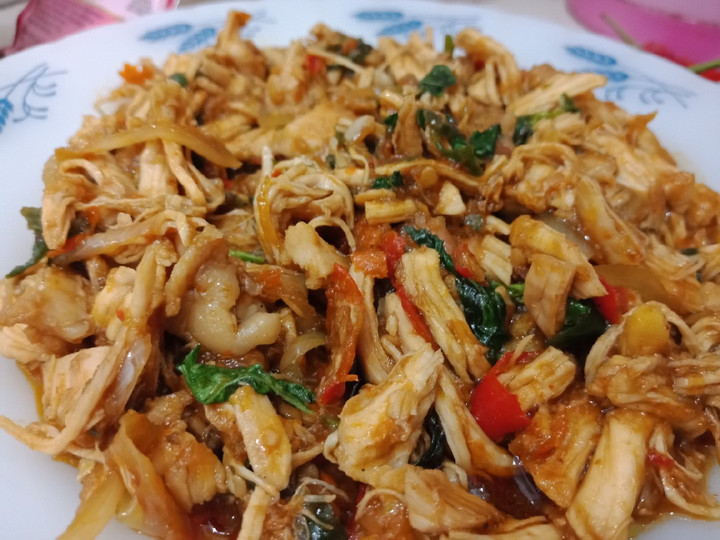 Resep Ayam Suwir Kemangi Pedas Manis, Bisa Manjain Lidah