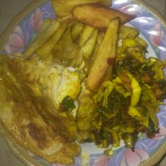 A picture of Potato with vegetable sauce (Dankalin hausa da sauce).