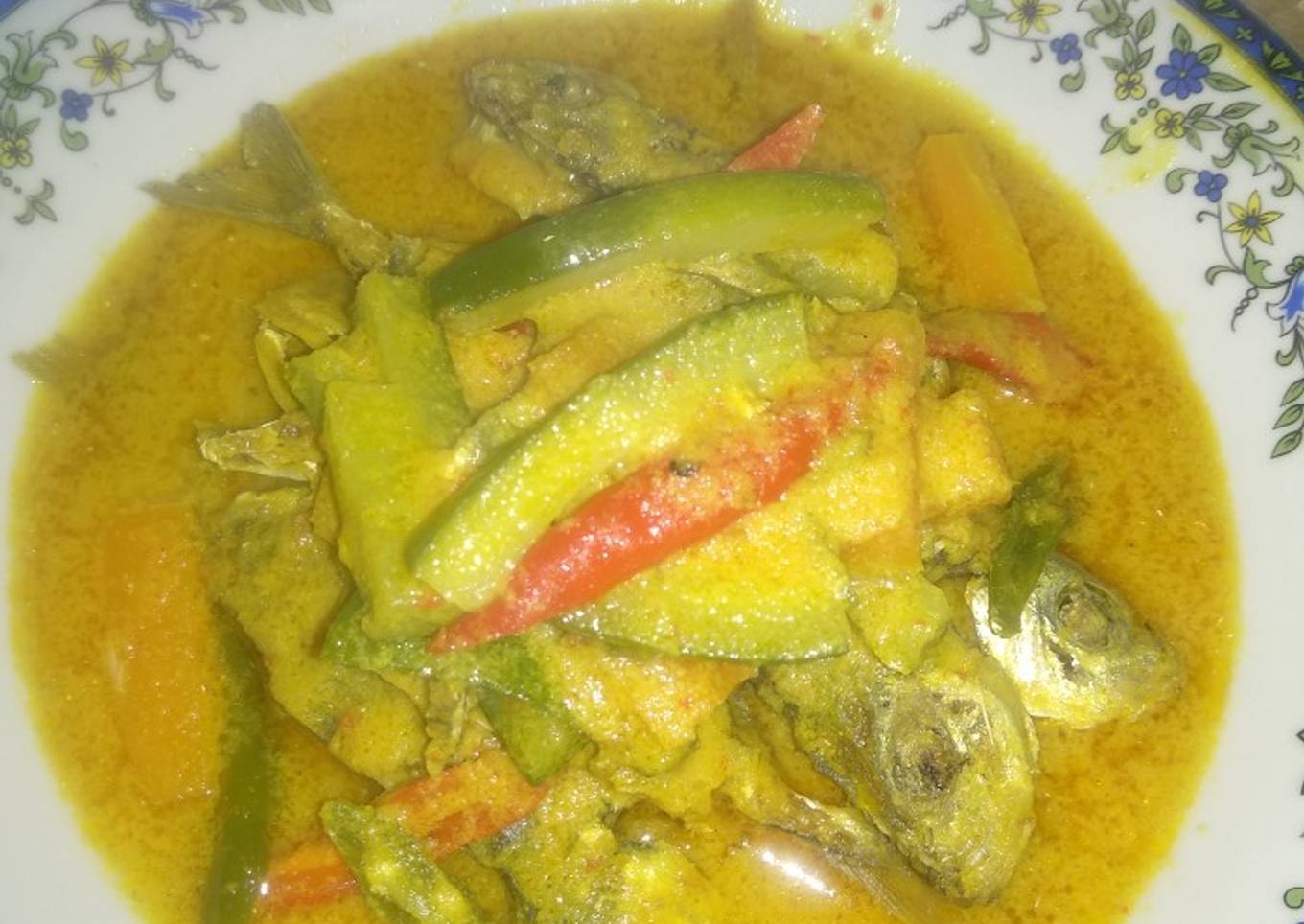 Ikan selar kuah acar