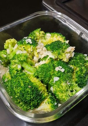 Foto resep Tumis Brokoli Garlic by Mommy Ika