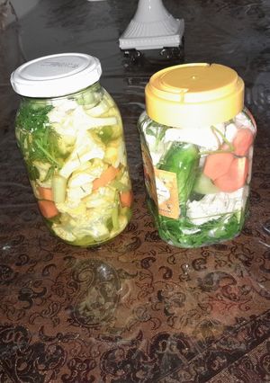 عکسی از دستور ترشی گل کلم