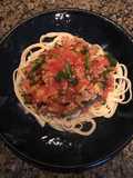 Linguine ซอสมะเขือเทศหมูสับ