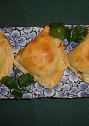 Una foto de EMPANADAS DE PAPAS (SAMOSAS, INDIA). JON STYLE
