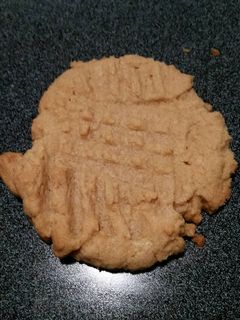 A picture of Easy Peasy Peanut Butter Cookies.