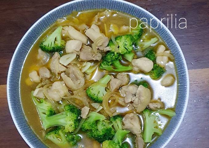 Cara Gampang Menyiapkan Ayam Cah Brokoli Simple Anti Gagal