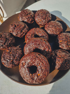 Φωτογραφία της συνταγής Vegan donuts/muffins με μπανάνα και κακάο 🍩🧁