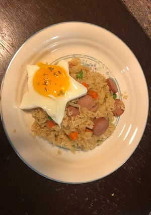 Foto resep Nasi goreng sosis rumahan sederhana