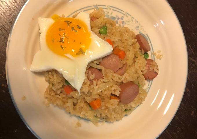 Nasi goreng sosis rumahan sederhana