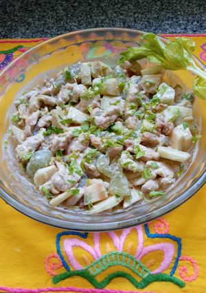 Una foto de Ensalada de pollo