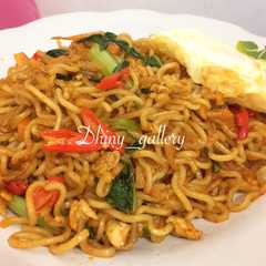 รูปของ Indomie tek tek rumahan