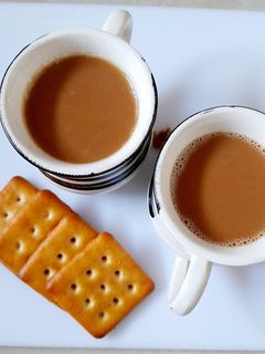 अदरक मसाला चाय (adrak masala chai recipe in Hindi) रेसिपी मुख्य फोटो