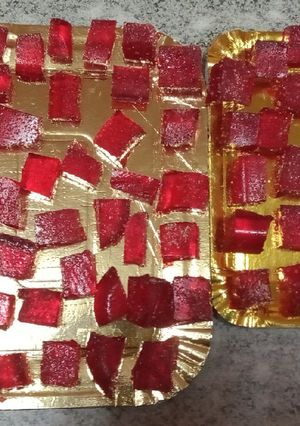 Una foto de Gomitas caseras sabor a frutilla