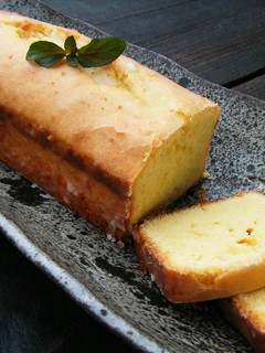A picture of *Lemon Cake Weekend Citron*.