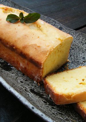 A picture of *Lemon Cake Weekend Citron*.
