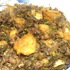 A picture of Bhaja Curry (Eggplant Fish Curry).