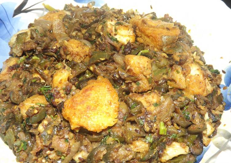 Recipe of Quick Bhaja Curry (Eggplant Fish Curry)