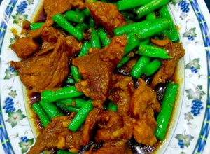 Foto resep Babi kapsim masak buncis kecap(non halal)