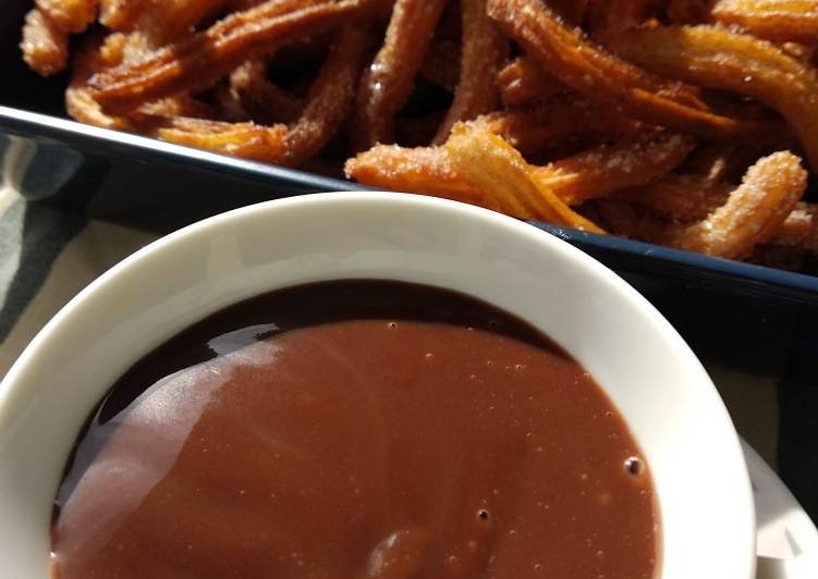 Churros con Chocolate