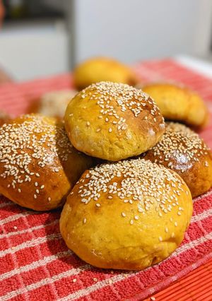 Una foto de Pan de hamburguesa con calabaza 🎃