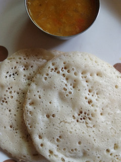 வெந்தய தோசை (Venthaya dosai recipe in tamil) செய்முறை முக்கிய புகைப்படம்