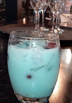 Una foto de Mary Blue