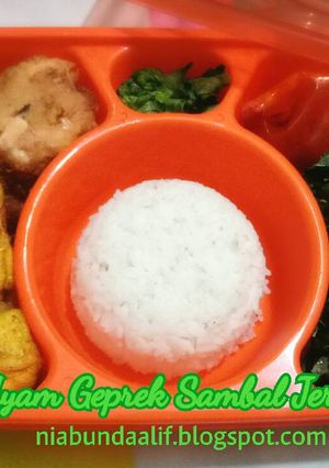 Foto resep Bekal Suami - Ayam Geprek Sambal Jeruk