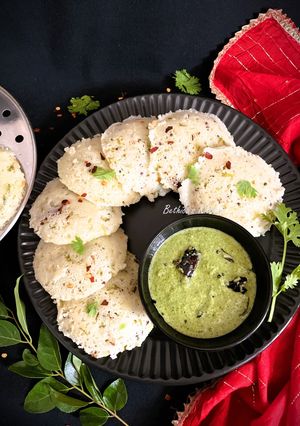 A picture of Bottle Gourd Idli.