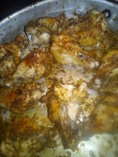 Una foto de Pollo condimentado al horno
