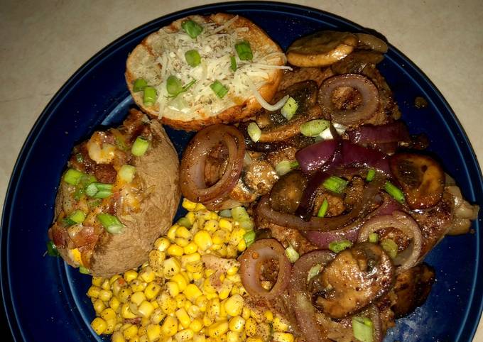 Fathers Day Steakhouse dinner π΄ π₯© π₯ π§ π½ π