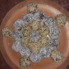 A picture of خرمای توپ توپی.