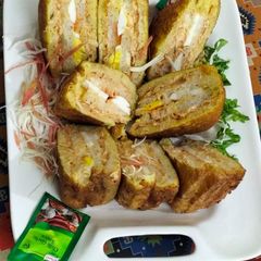 A picture of Bakery style sandwich.