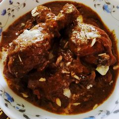 A picture of Sahi Chicken Korma/Ghee Roast Chicken.