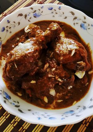 A picture of Sahi Chicken Korma/Ghee Roast Chicken.