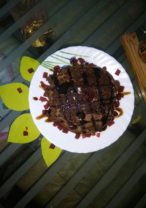 चॉकलेट पॅन केक (Chocolate Pan Cake Recipe In Hindi) रेसिपी मुख्य फोटो