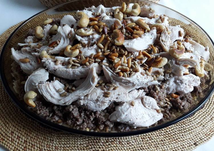 رز على دجاج على الطريقة اللبنانية