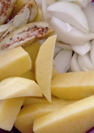 عکسی از دستور کوکوی سیب زمینی وبادمجان