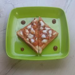 A picture of Bread Pizza.