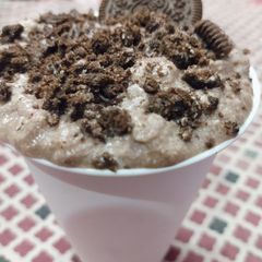 Oreo shake A picture of Oreo shake.