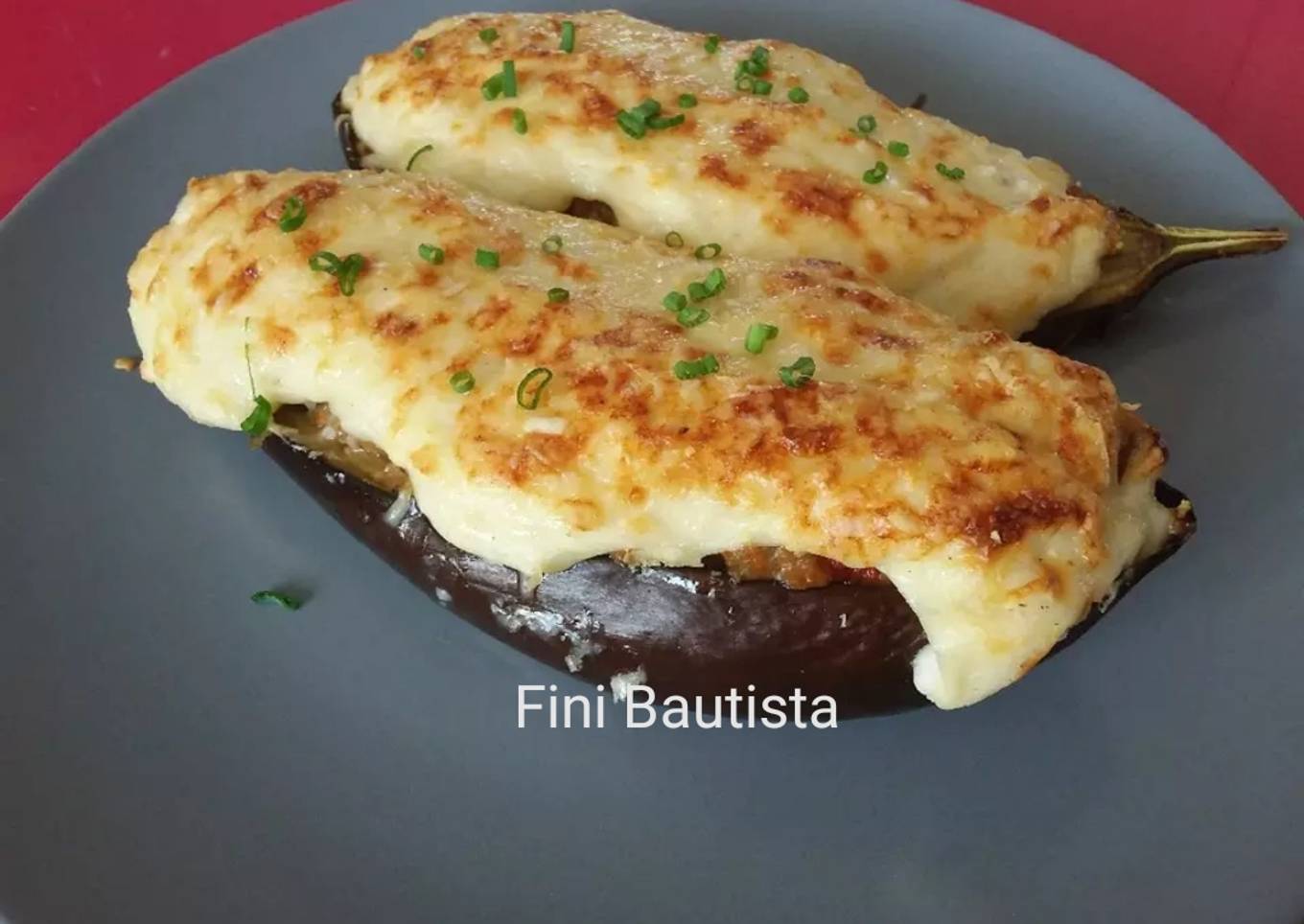 Berenjena rellena a la boloñesa