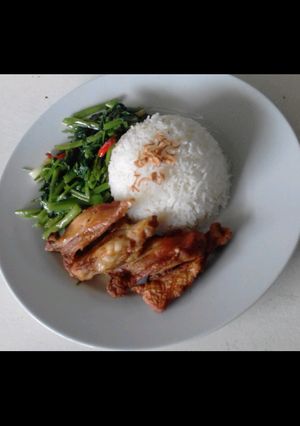 Foto resep Nasi rames sederhana