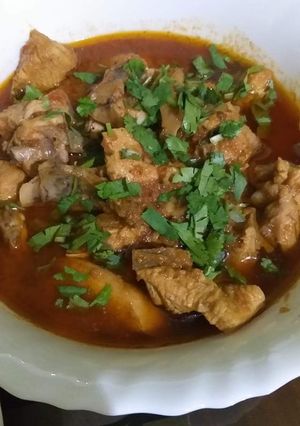 A picture of Chicken karahi.