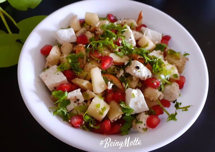 Paneer-Apple Nutritious Salad